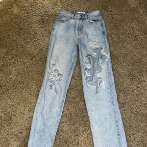 PacSun Blue Boyfriend Jeans with Distressed Style